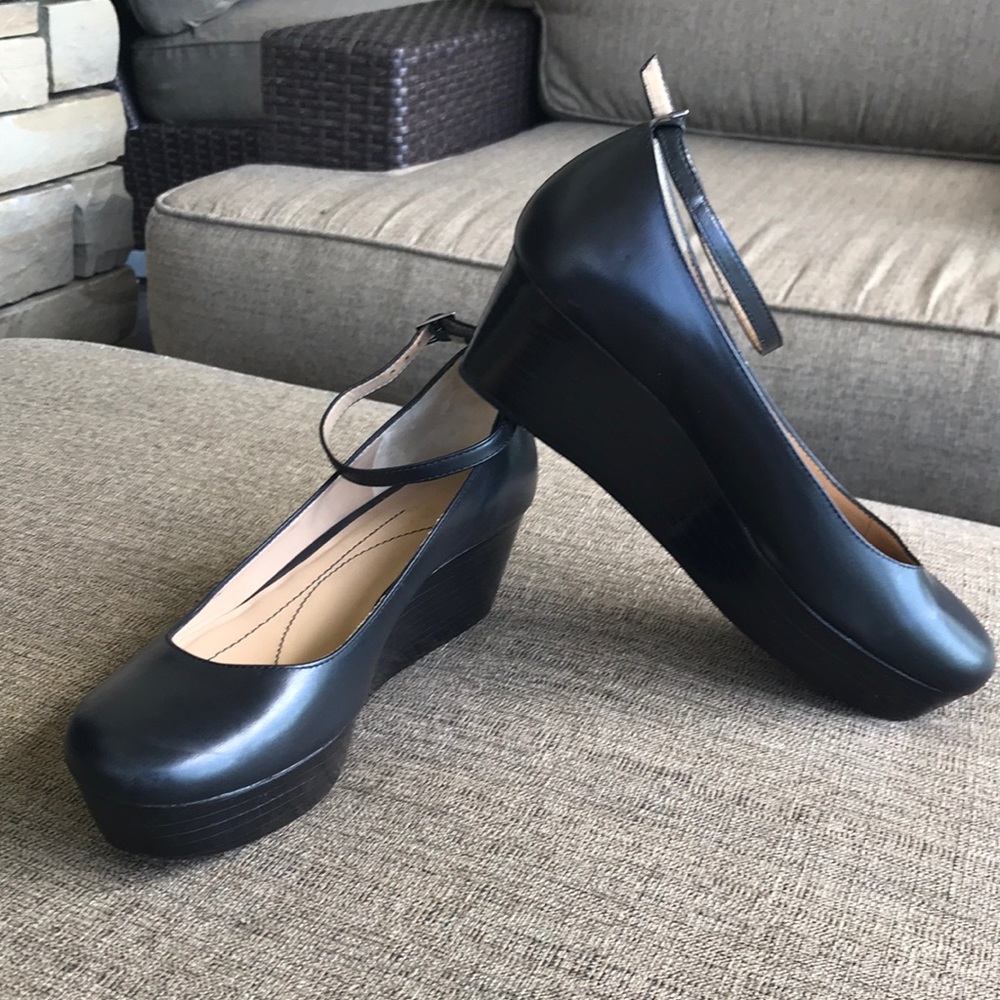 Kate Spade New York Black Shoe